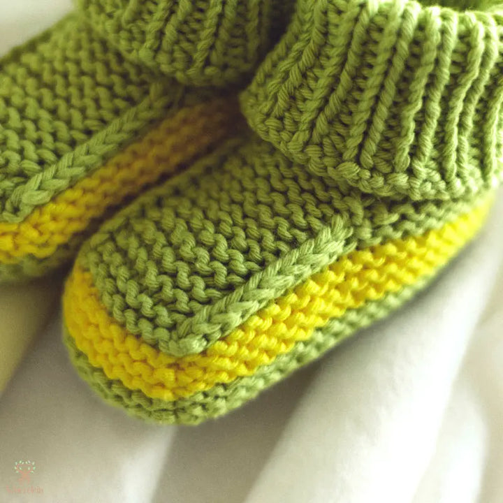 Babysocken-gestrickt-gruen-gelb-3