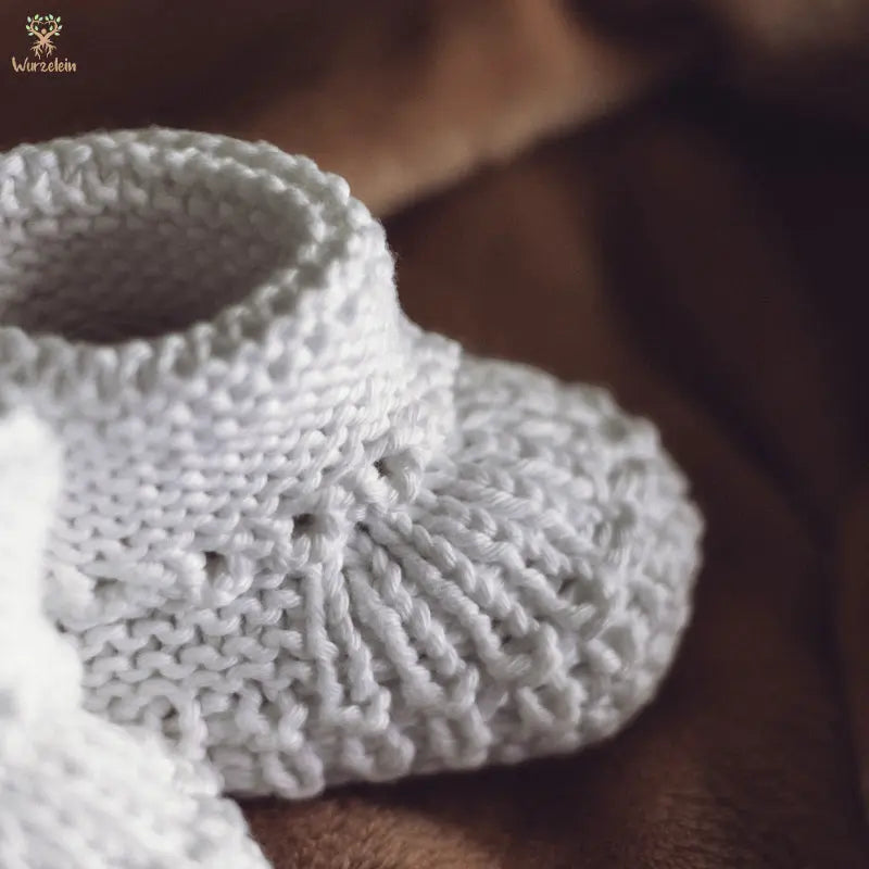 Babysocken-gestrickt-weiss-3